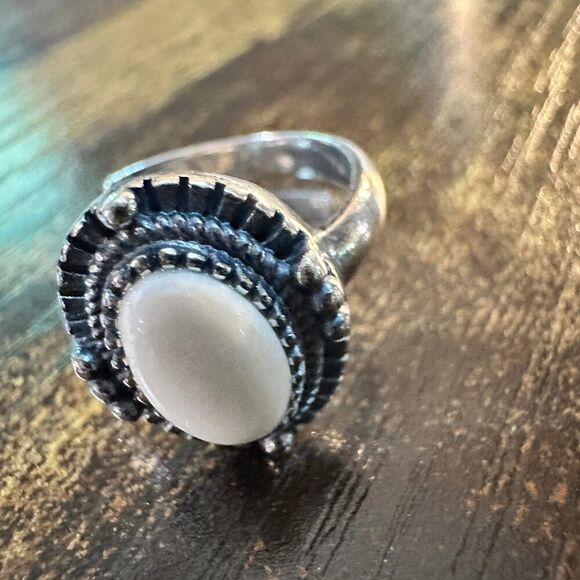 Boho Native American Radiant White Agate‎ Statement Ring, Sterling Silver, Gift - Picture 7 of 10